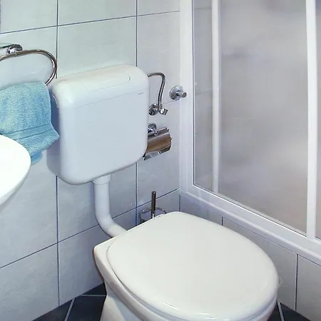 Nada - Cdm05024-dyb