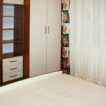 Nada - Cdm05024-dyb Podgora (Split-Dalmatia)